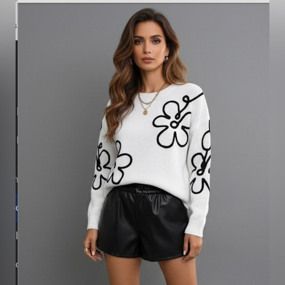 White/Black Floral Pattern Drop Shoulder Sweater - Picture 2 of 9